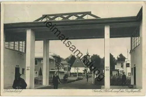 Düsseldorf - Gesolei - Blick auf die Dorfkapelle - Foto-Ansichtskarte