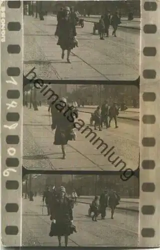 Oktober 1926 aufgenommen vor dem Opernhaus in Charlottenburg - Foto-Ansichtskarte