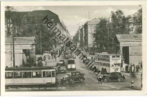 Berlin - Potsdamer Platz und Leipziger Strasse - Strassenbahn - Bus - Foto-Ansichtskarte