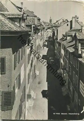 Basel - Nadelberg - Foto-Ansichtskarte - Verlag Behringer & Pampaluchi Zürich