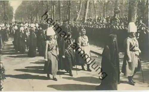 Beisetzung der Kaiserin Auguste Viktoria - Kronprinzessin - Prinzen im Trauerzuge - Presse Photo 6