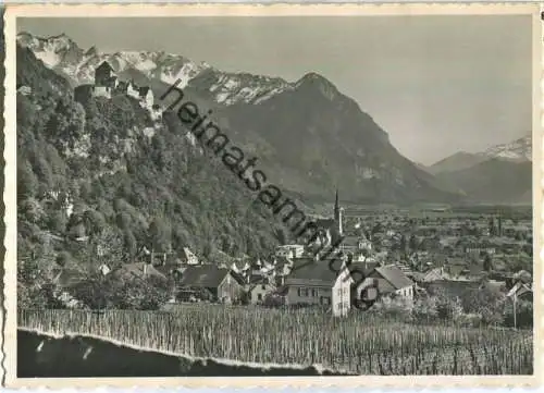 Vaduz mit Schloss - Foto-Ansichtskarte - Verlag Oehri Vaduz