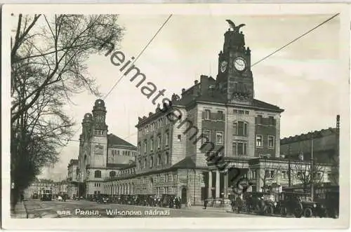 Praha - Wilsonovo nadrazi - Strassenbahn - Foto-Ansichtskarte - Verlagsangabe J B P