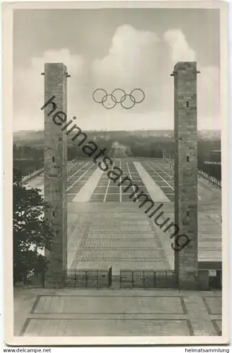 Berlin - Reichssportfeld - Blick von der Deutschen Kampfbahn durch das Osttor 1936 - Foto-AK - Amtliche Olympiapostkarte