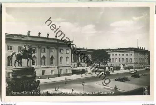 Berlin - Unter den Linden - Denkmal Friedrichs des Grossen und Universität - Foto-Ansichtskarte