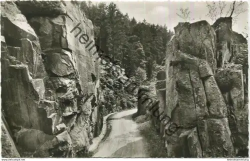 Raumünzach - Felsentor - Hotel Wasserfall - Foto-AK - Verlag Schöning & Co Lübeck