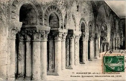 angers, la préfecture, arcades romanes (Nr. 9599)