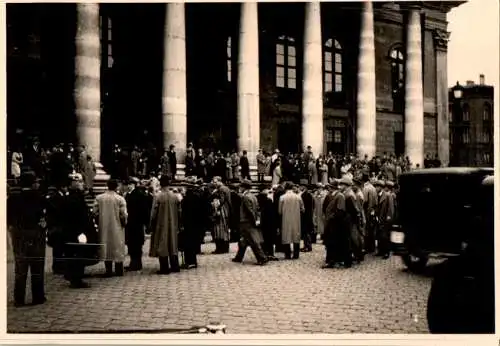 photola münchen, herren mit hüten (Nr. 11983)