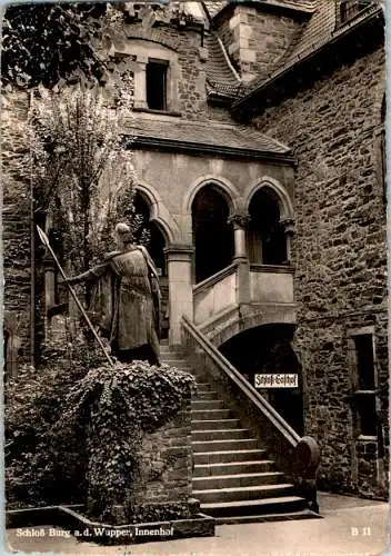 schloß burg an der wupper, innenhof (Nr. 12164)