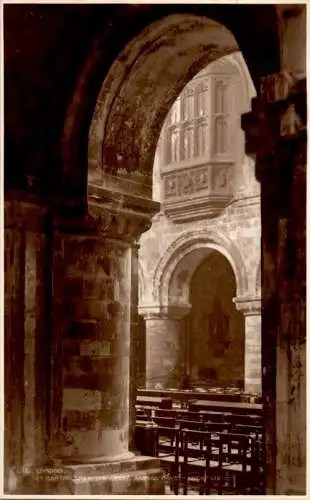 london, bartholomew the great, across nave (Nr. 14152)
