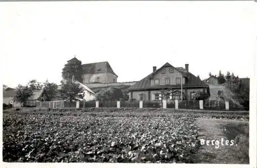 bergles, gebäude mit feld (Nr. 15007)