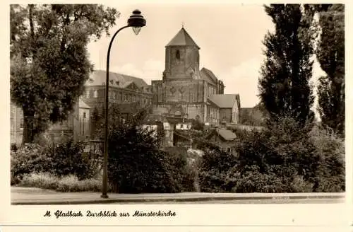 mönchengladbach, durchblick zur münsterkirche (Nr. 15603)