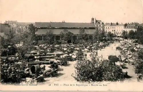 pau, place de la republique, marche au bois (Nr. 16797)