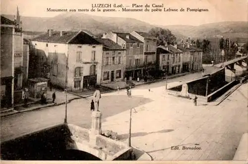 luzech, place du canal, monument aux morts de la guerre (Nr. 16965)