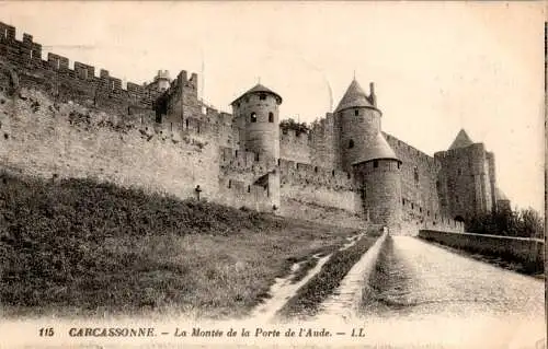 carcassonne, la montee de la porte de l'aude (Nr. 17286)
