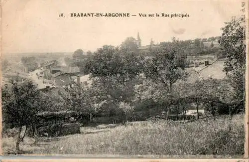 brabant-en-argonne, vue sur la rue principale (Nr. 17629)