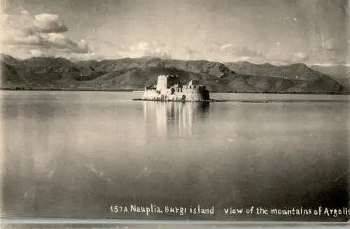 nauplia burzi island, view of the mountains of argolis (Nr. 18735)