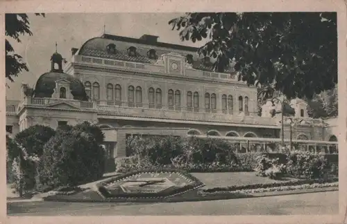 Österreich - Österreich - Baden - Blumenuhr und Trinkhalle - 1943