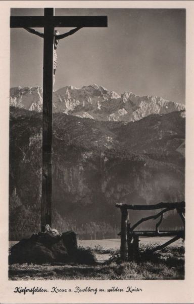 Am Kreuz bekommt es die Sklavin Am Kreuz bekommt es die Sklavin