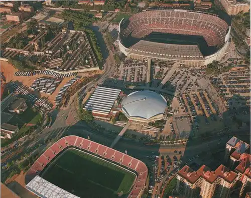 unbekannter Ort - Sportstadien aus der Luft