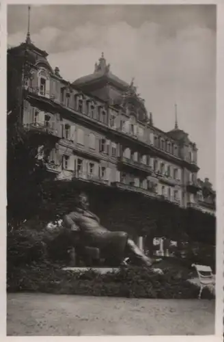 Marienbad - Goethedenkmal mit Hotel Weimar - ca. 1940