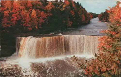 USA - USA - Tahquamenon River - Upper Falls - ca. 1990