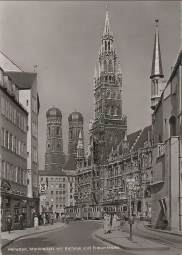 München - Marienplatz mit Rathaus - ca. 1960