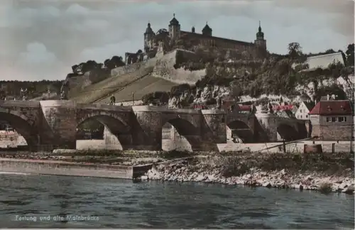 Würzburg - Festung und Mainbrücke