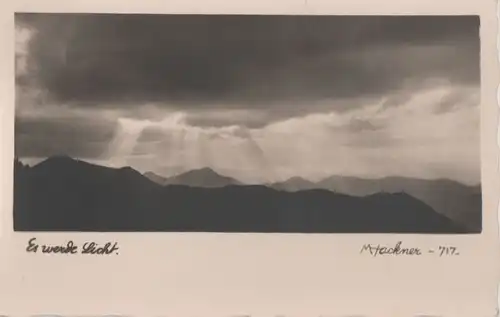 Sonnenstrahlen durch Wolken - ca. 1935