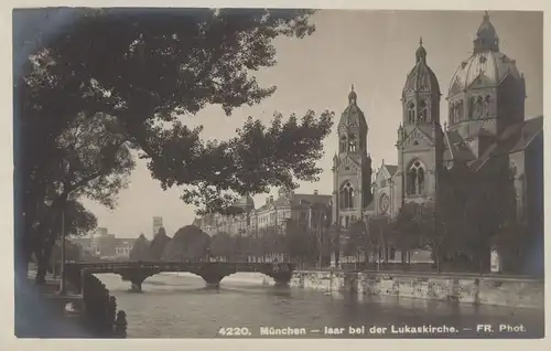 München - Isar bei Lukaskirche