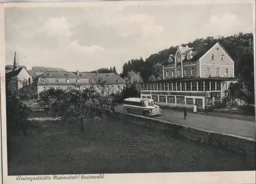 Streithausen, Marienstatt - Klostergaststätte - Bus