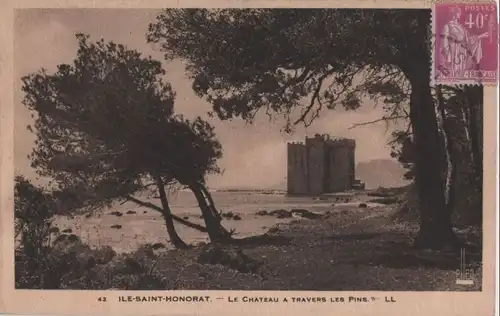 Frankreich - Frankreich - Ile Saint-Honorat - Le Chateau a Travers Les Pins - 1924