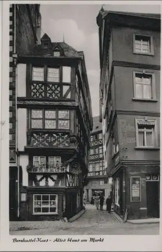 Bernkastel-Kues - Altes Haus am Markt - ca. 1955