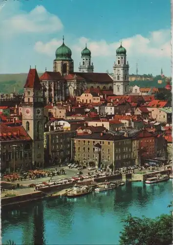 Passau - Rathaus und Dom