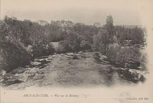 Frankreich - Arcy-sur-Cure - Frankreich - Vue sur la Riviere