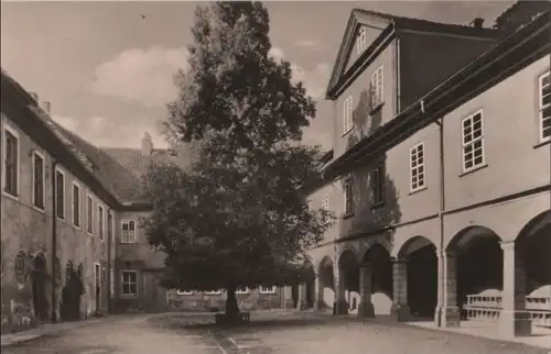 Waltershausen - Schloß Tenneberg, Im Schloßhof - 1963