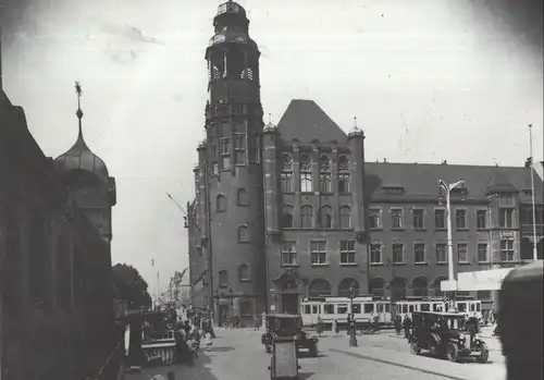 Essen - Triebwagen an Hauptpost