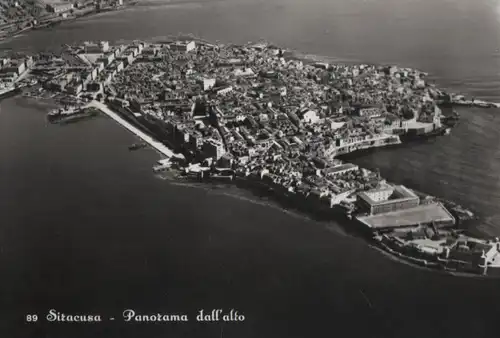 Italien - Italien - Syrakus - Syracusa - Panorama dall alto - ca. 1965