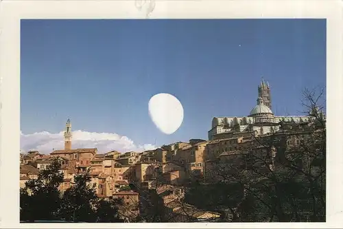 Italien - Siena - Italien - mit Mond