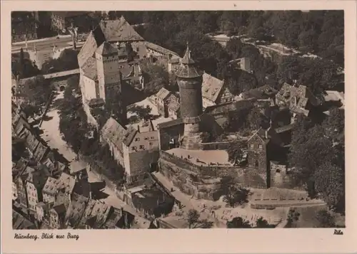 Nürnberg - Blick zur Burg, Luftbild - ca. 1960