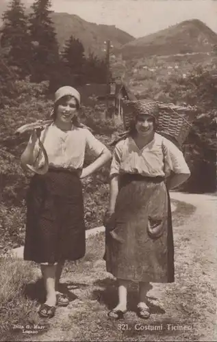 Zwei Frauen mit Korb