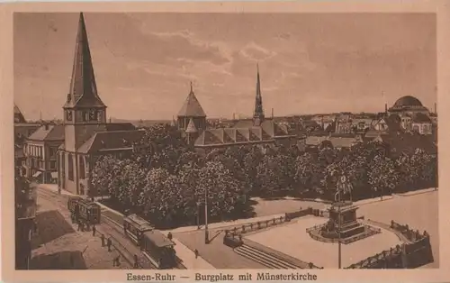 Essen - Burgplatz mit Münsterkirche