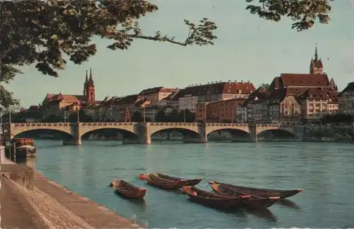 Schweiz - Basel - Schweiz - mittlere Rheinbrücke