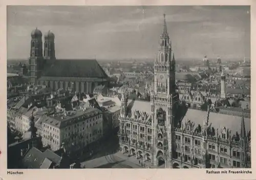 München - Rathaus und Frauenkirche - 1953