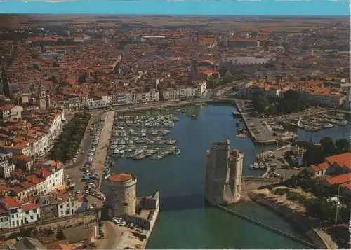 Frankreich - Finnland - La Rochelle - Vue generale du Port et les Tours - ca. 1980