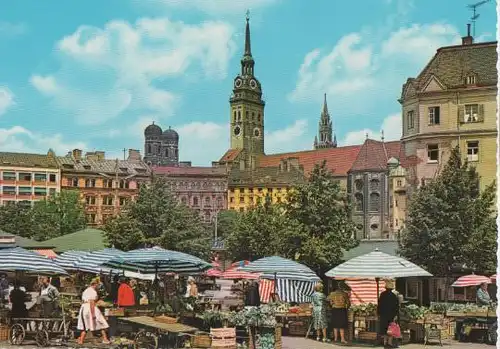 Viktualienmarkt München mit Frauenkirche - ca. 1975