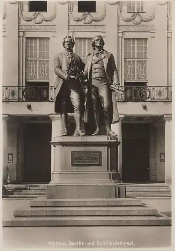 Weimar - Goethe- und Schillerdenkmal