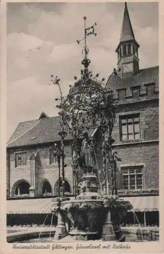 Göttingen - Gänseliesel mit Rathaus - 1962