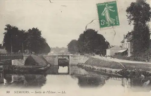 Frankreich - Nemours - Frankreich - Sortie de Ecluse