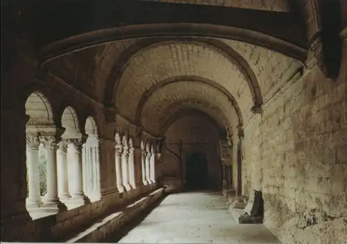 Frankreich - Frankreich - Arles, Abbaye de Montmajour - Galerie Ouest du Cloitre - ca. 1985